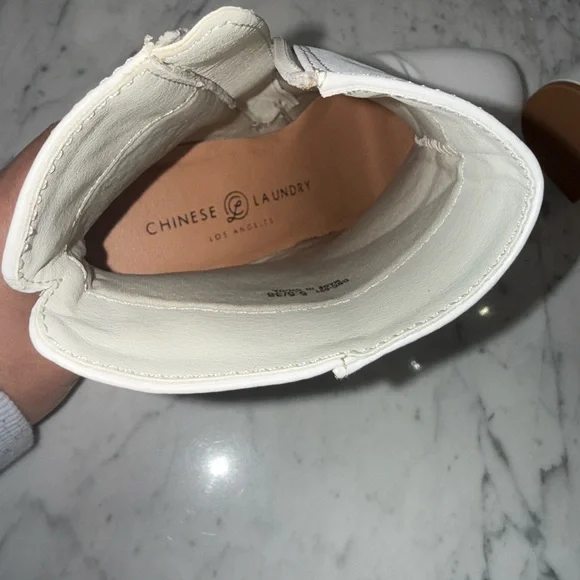 ❤️SOLD❤️ NEW CHINESE LAUNDRY WOMEN'S DAVINNA REBEL BOOTIE BONE WHITE US SIZE 5.5 - Picture 3 of 8